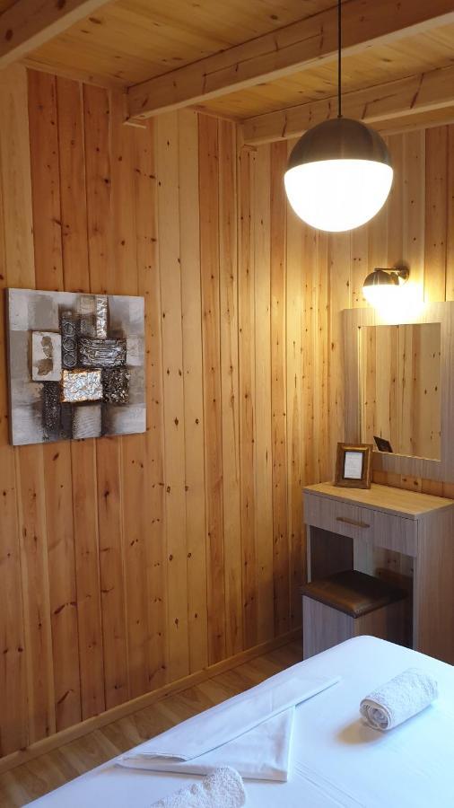 Apartment Irida *