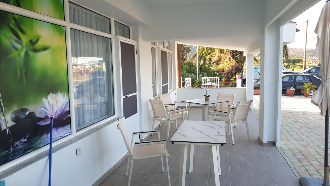 Apartment Irida *