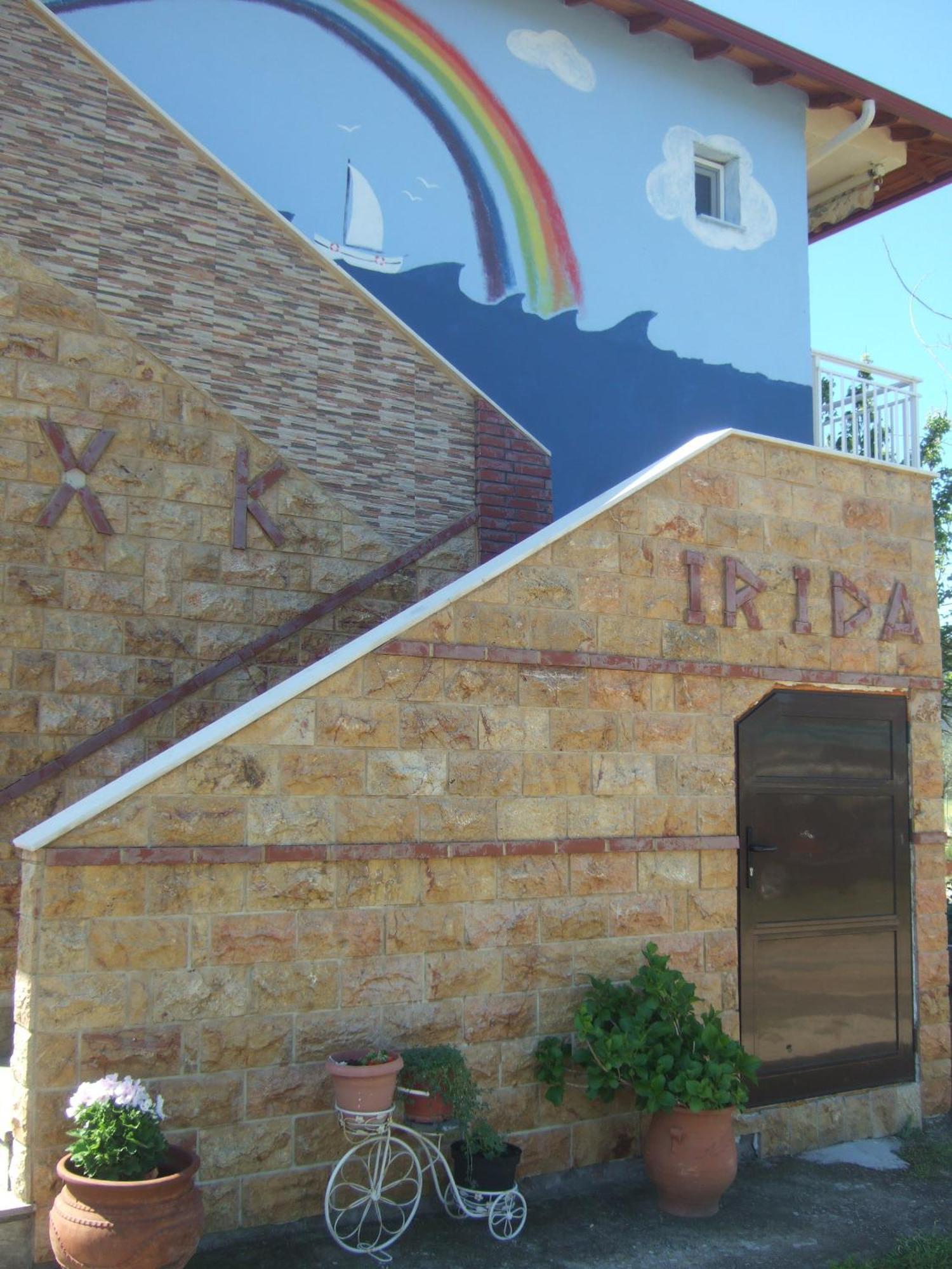Irida Apartment *